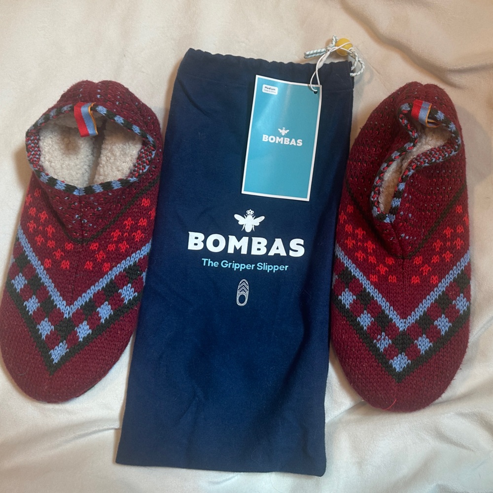 Bombas Women’s Maroon, Red, Light Blue, Green Slipper Socks Medium NWT